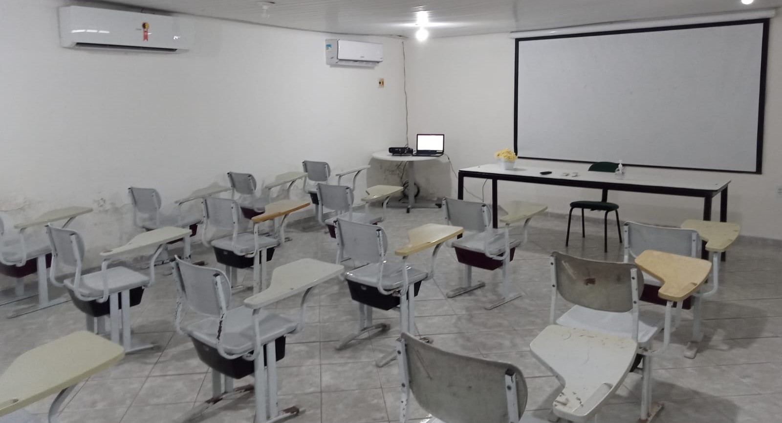 Sala de aula - Conde Sala de aula - Conde