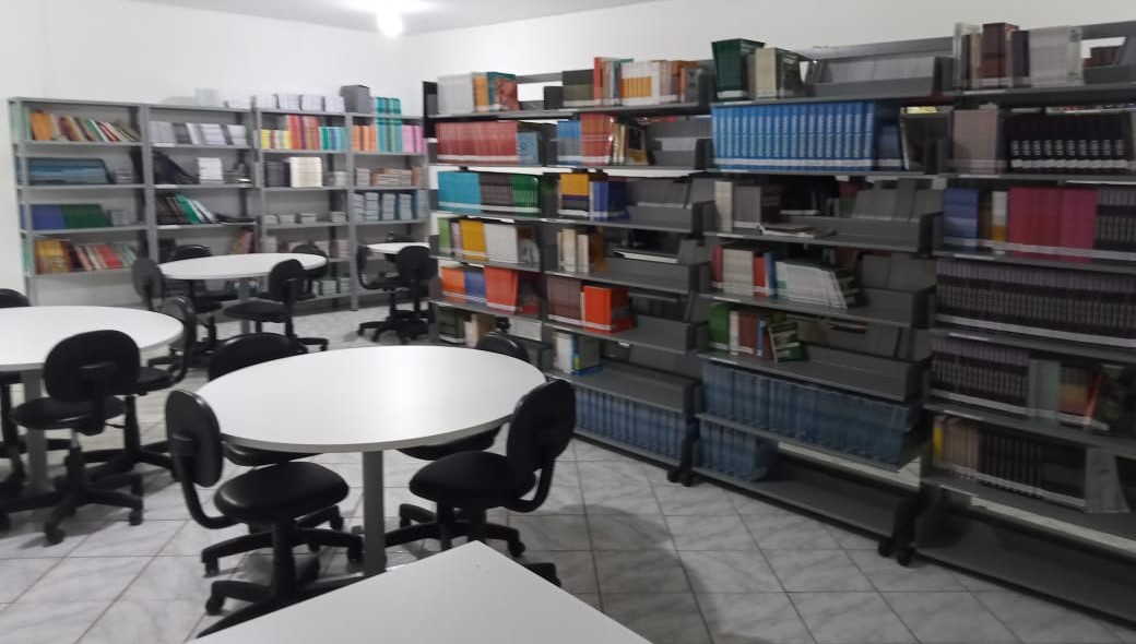 Biblioteca Polo Conde Biblioteca Polo Conde