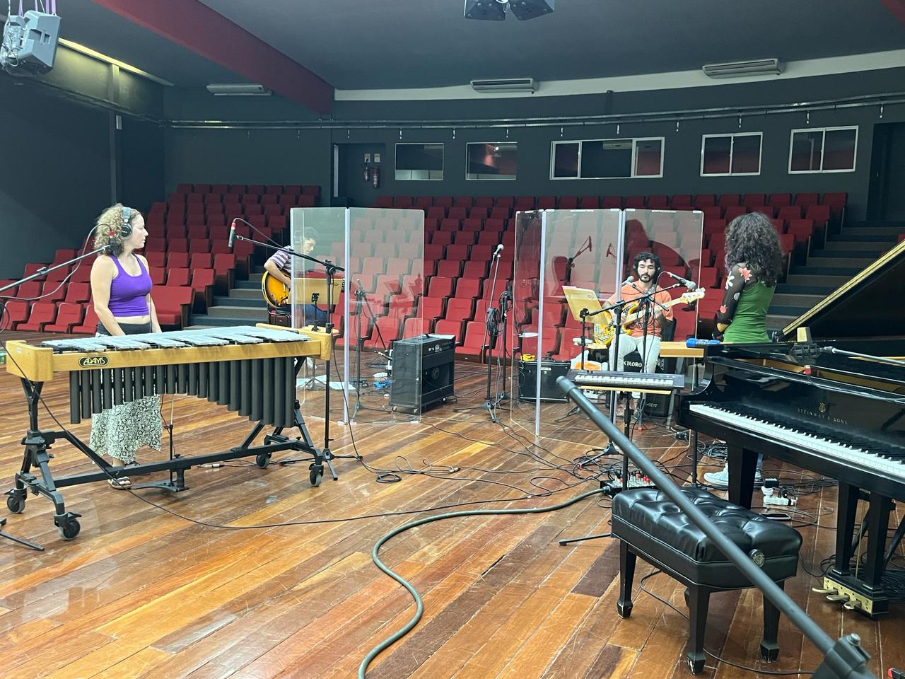 2024.03.07_Sessão de gravação_002.jpeg